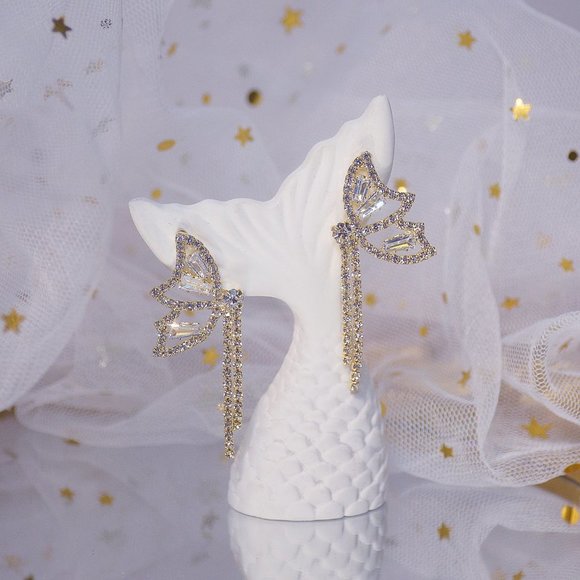 NEW 14K Gold Plated Round Diamond Butterfly Tassel Drop Earrings - Picture 5 of 6